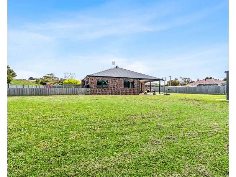 1 Levett Court, Portland VIC 3305