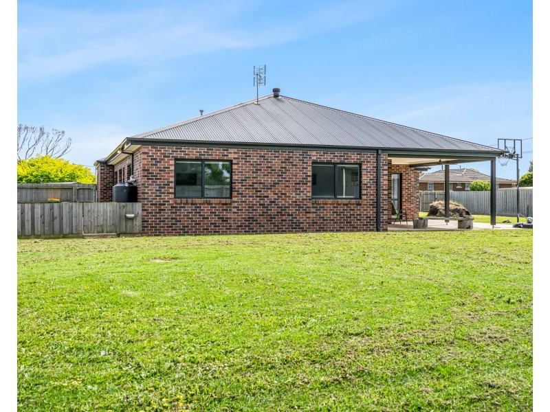 1 Levett Court, Portland VIC 3305