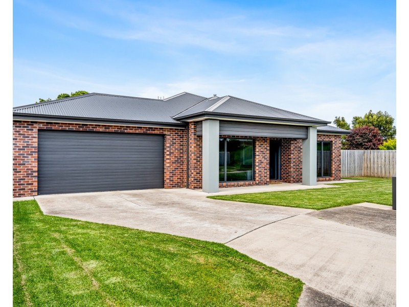 1 Levett Court, Portland VIC 3305