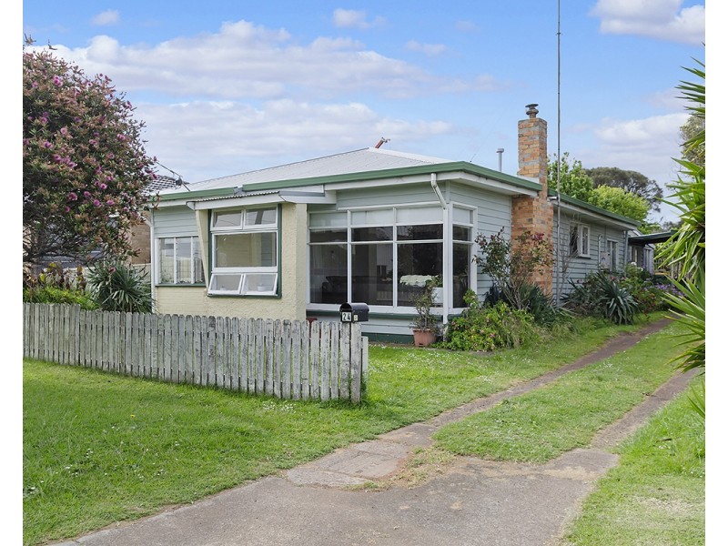 24 Learmonth Street, Portland VIC 3305
