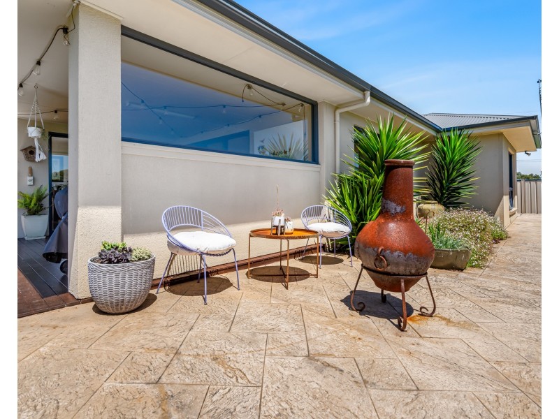 13 Nepean Road, Portland VIC 3305