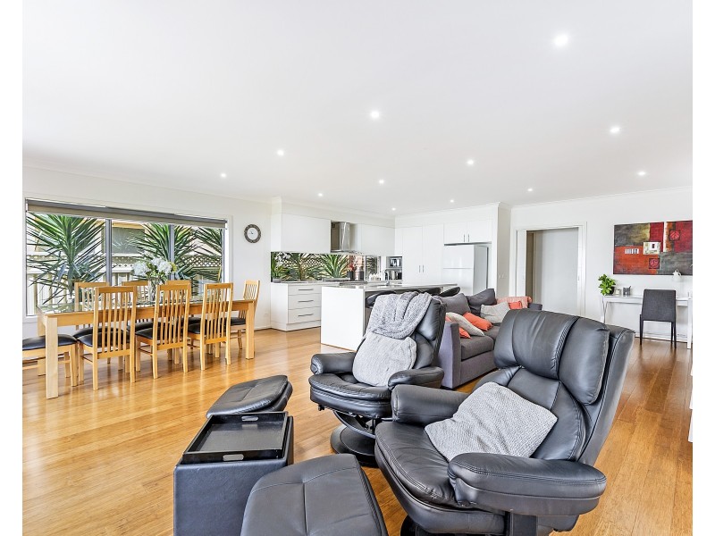11A Seaview Terrace, Portland North VIC 3305