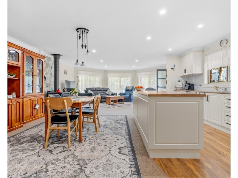 29 Oakpark Road, Portland VIC 3305