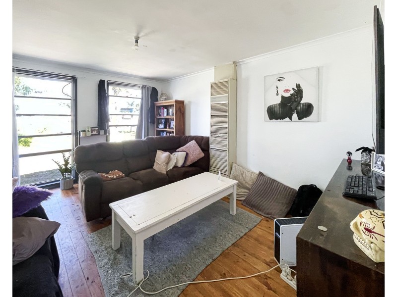 18 Wattle Crescent, Portland VIC 3305