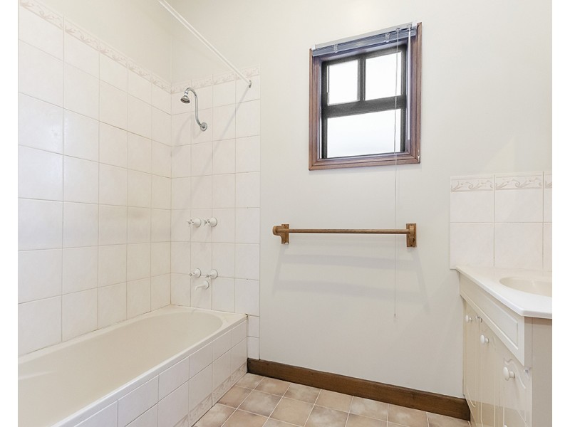 102 Hurd Street, Portland VIC 3305