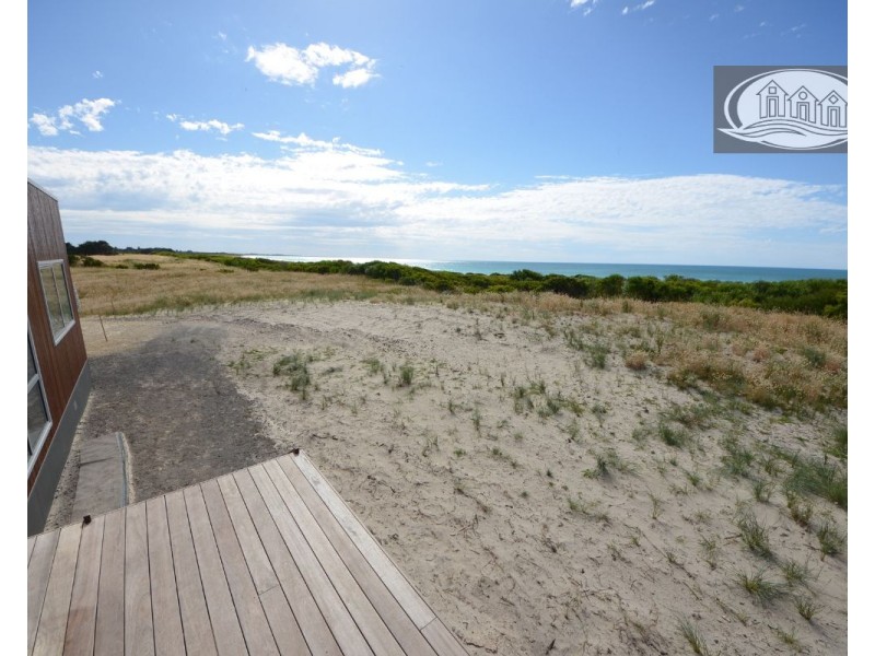 24 Ocean View Drive East, Narrawong VIC 3285