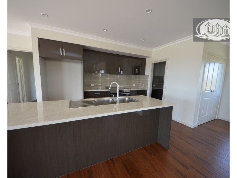 24 Ocean View Drive East, Narrawong VIC 3285