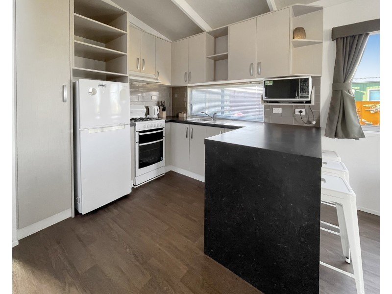 1/342 Dutton Way, Portland VIC 3305