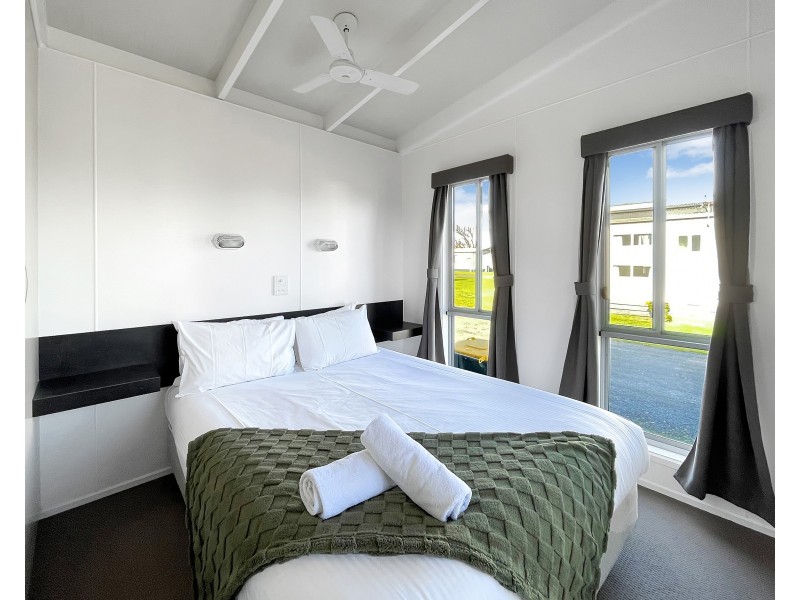 1/342 Dutton Way, Portland VIC 3305