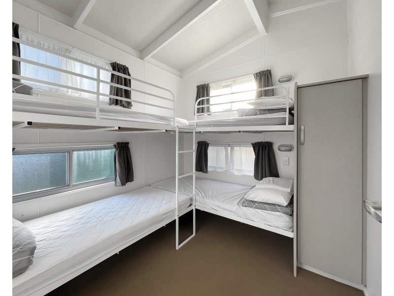 1/342 Dutton Way, Portland VIC 3305