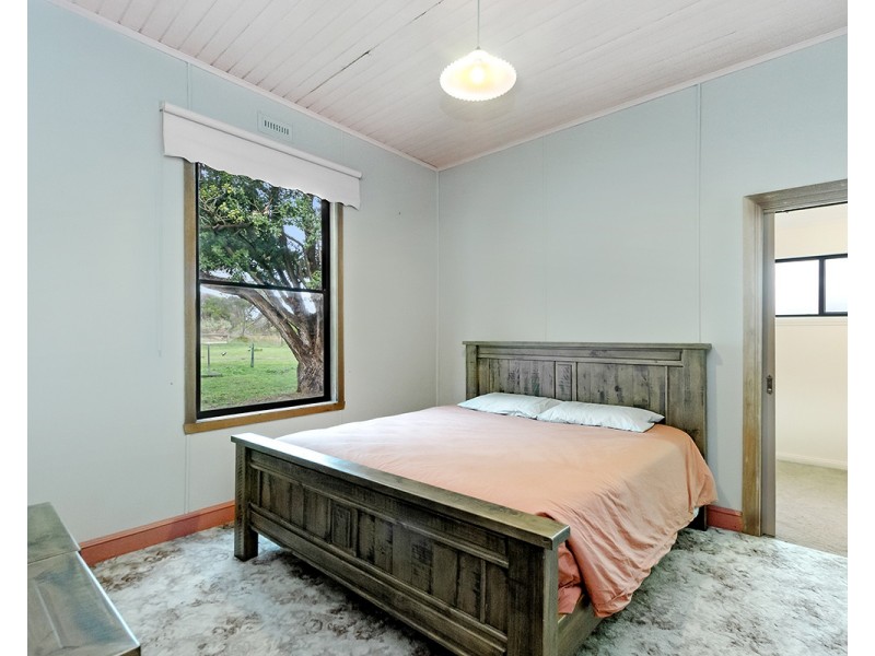 68 McNeillys Road, Portland VIC 3305