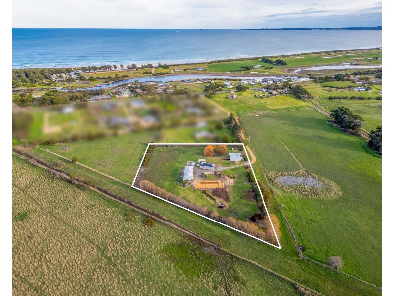 42 Graves Street, Narrawong VIC 3285