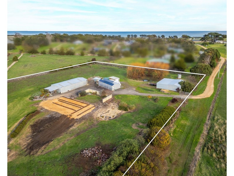 42 Graves Street, Narrawong VIC 3285