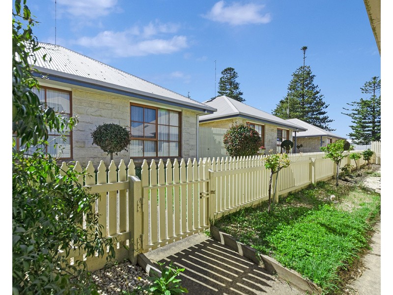 28 Glenelg Street, Portland VIC 3305