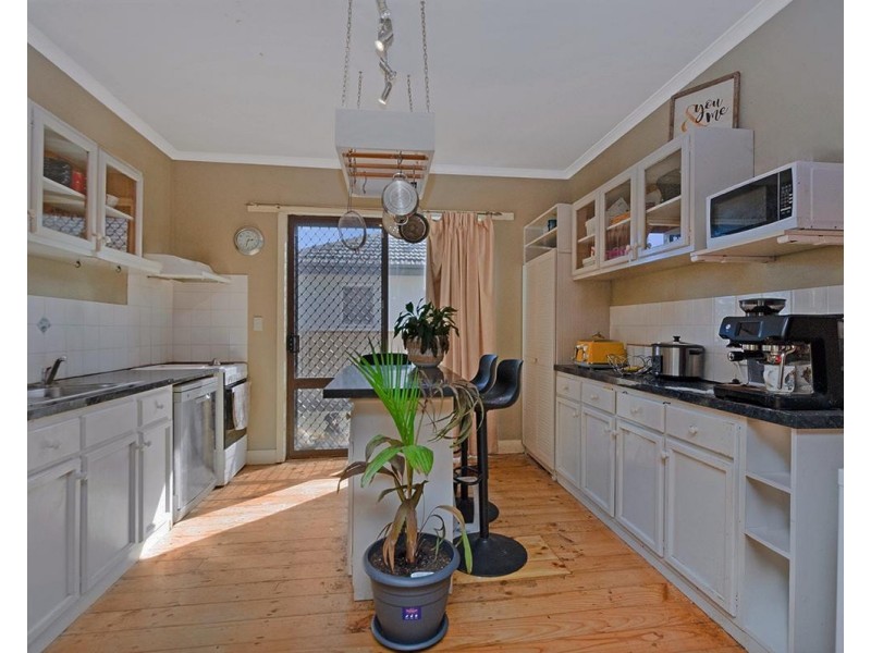 273 Hanlon Parade, Portland VIC 3305