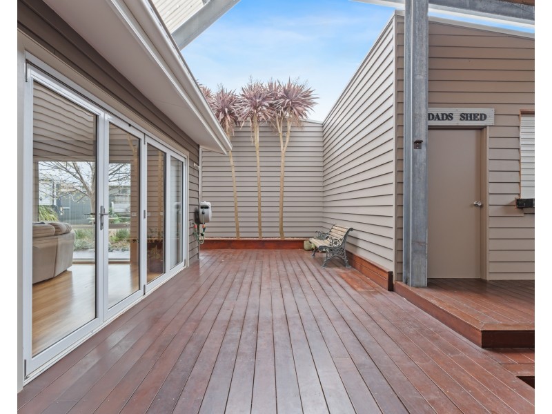 7 Aquarius Court, Portland VIC 3305