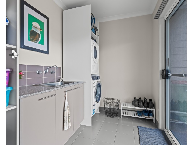 7 Aquarius Court, Portland VIC 3305