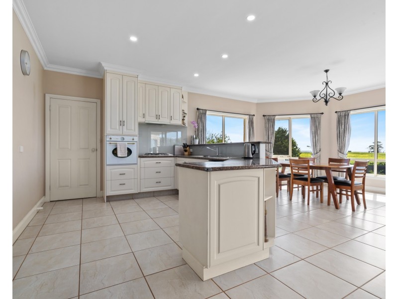 231 Golf Course Road, Heywood VIC 3304