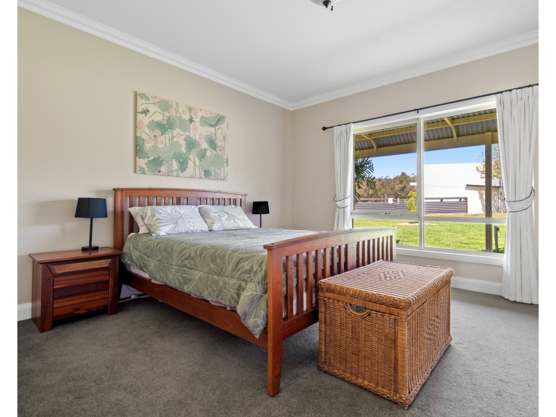 231 Golf Course Road, Heywood VIC 3304