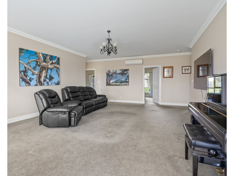 231 Golf Course Road, Heywood VIC 3304