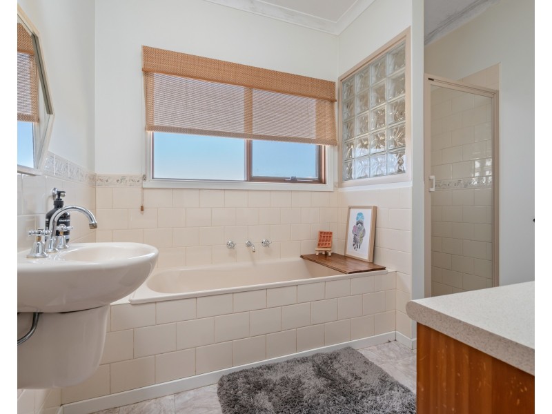 103 Benbows Road, Portland VIC 3305