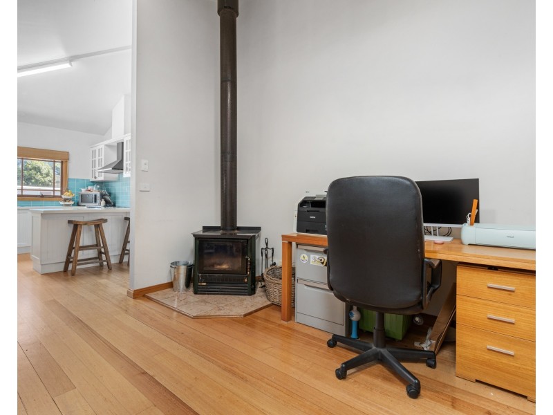 103 Benbows Road, Portland VIC 3305