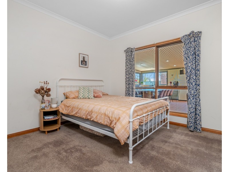 103 Benbows Road, Portland VIC 3305