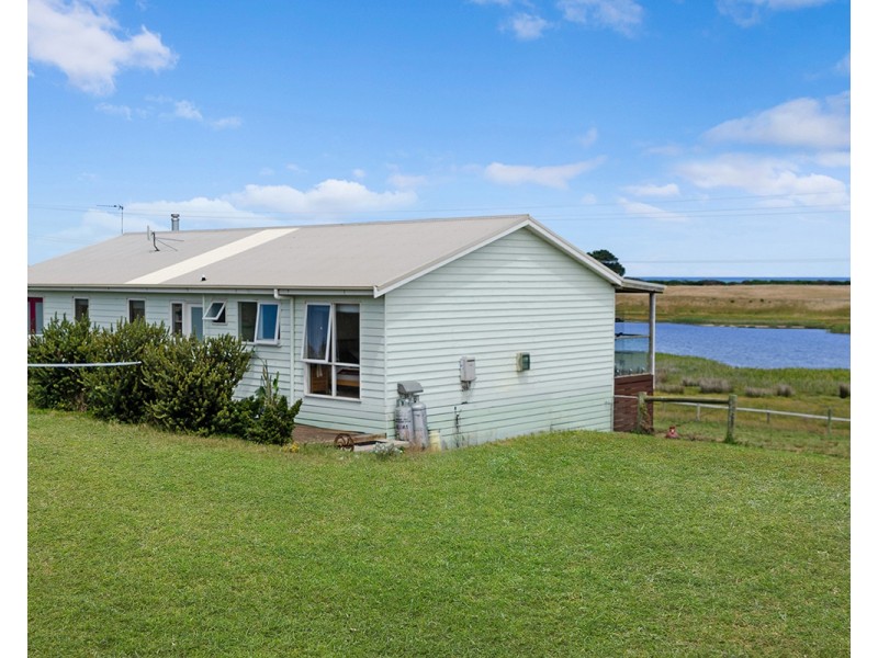 8095 Princes Highway, Narrawong VIC 3285