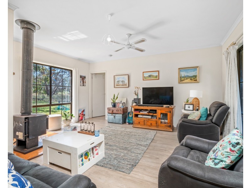 13 Benbows Road, Portland VIC 3305