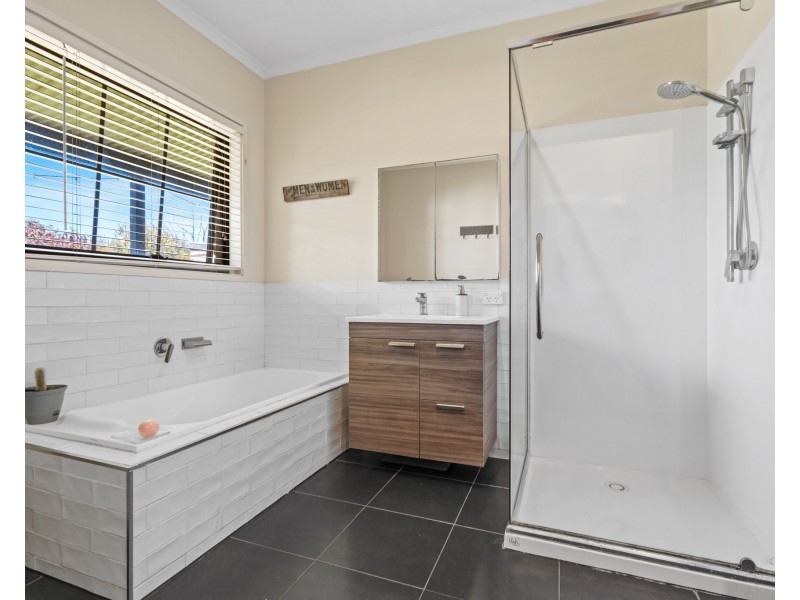13 Benbows Road, Portland VIC 3305