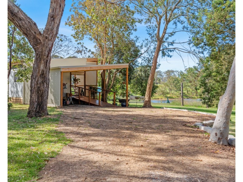 13 Benbows Road, Portland VIC 3305