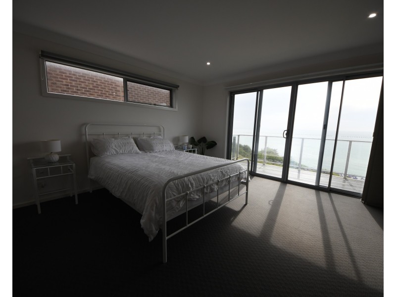 11 Seaview Terrace, Portland North VIC 3305