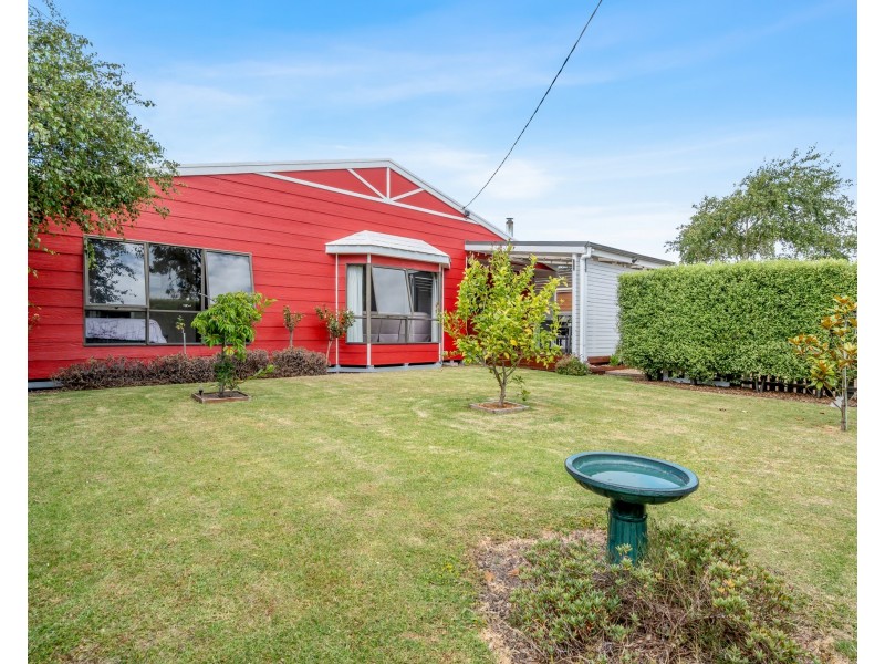 37 Waterford Avenue, Portland VIC 3305