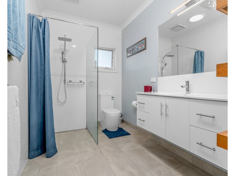 37 Waterford Avenue, Portland VIC 3305