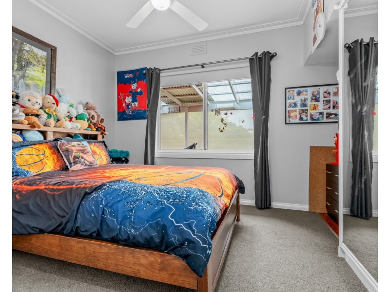 37 Waterford Avenue, Portland VIC 3305