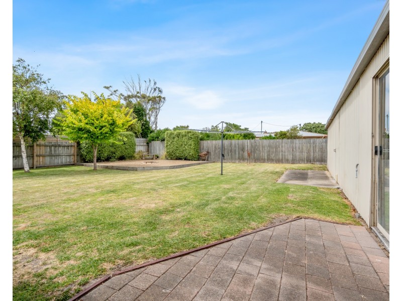 37 Waterford Avenue, Portland VIC 3305