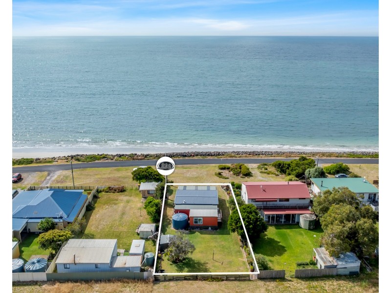 17 Beach Road, Portland VIC 3305