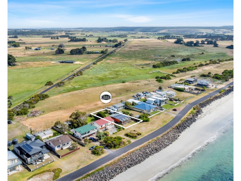 17 Beach Road, Portland VIC 3305