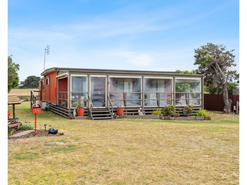 17 Beach Road, Portland VIC 3305