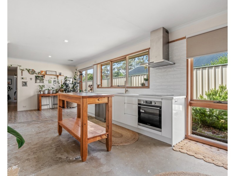 16 Webb Court, Portland VIC 3305