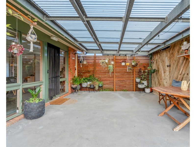 16 Webb Court, Portland VIC 3305