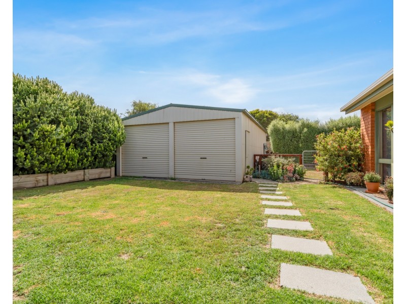 16 Webb Court, Portland VIC 3305