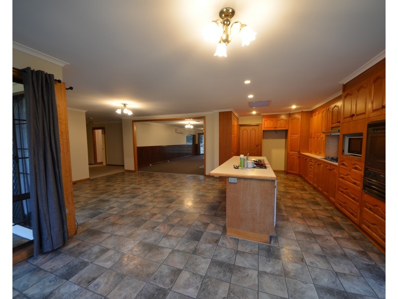 90 Pedrazzies Road, Gorae VIC 3305