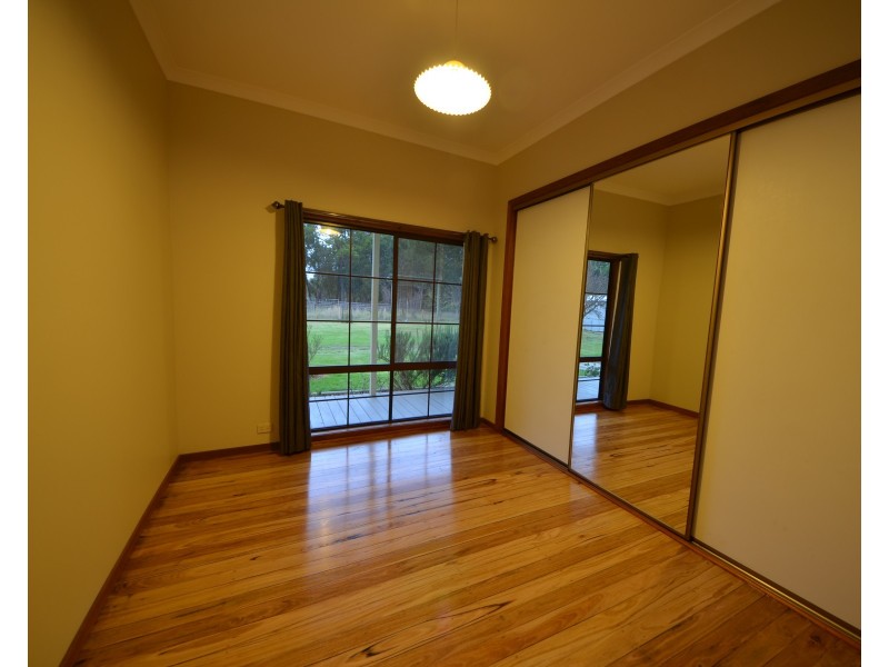 90 Pedrazzies Road, Gorae VIC 3305