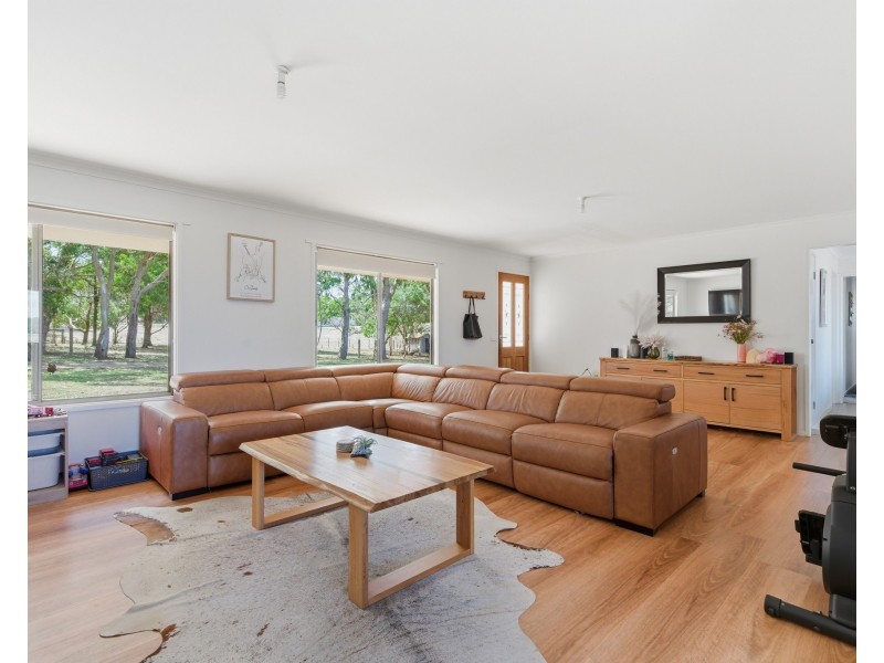 1271 Gorae Road, Gorae West VIC 3305