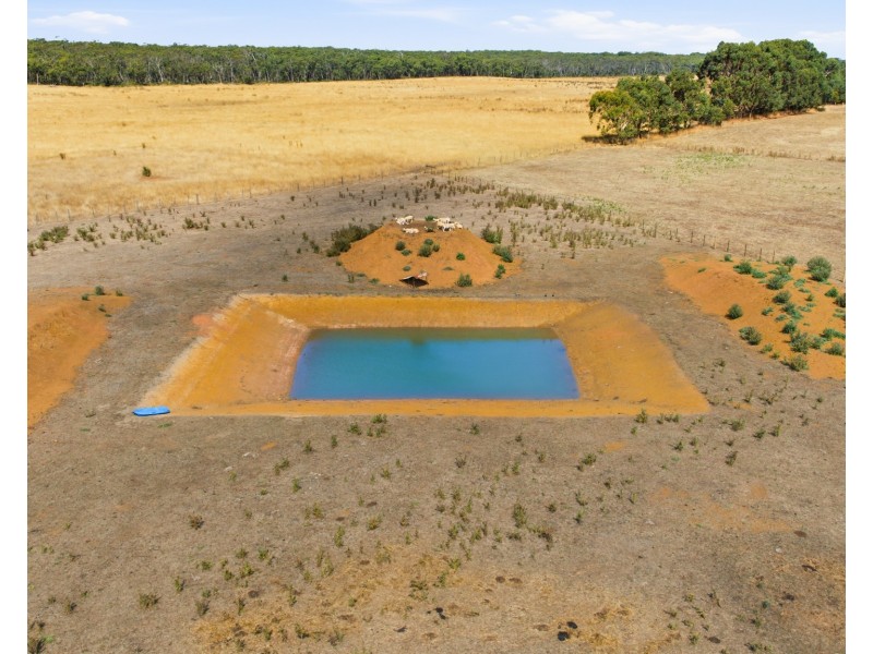 1271 Gorae Road, Gorae West VIC 3305