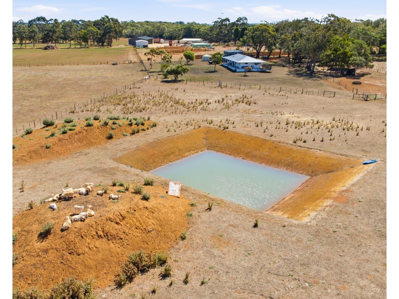 1271 Gorae Road, Gorae West VIC 3305