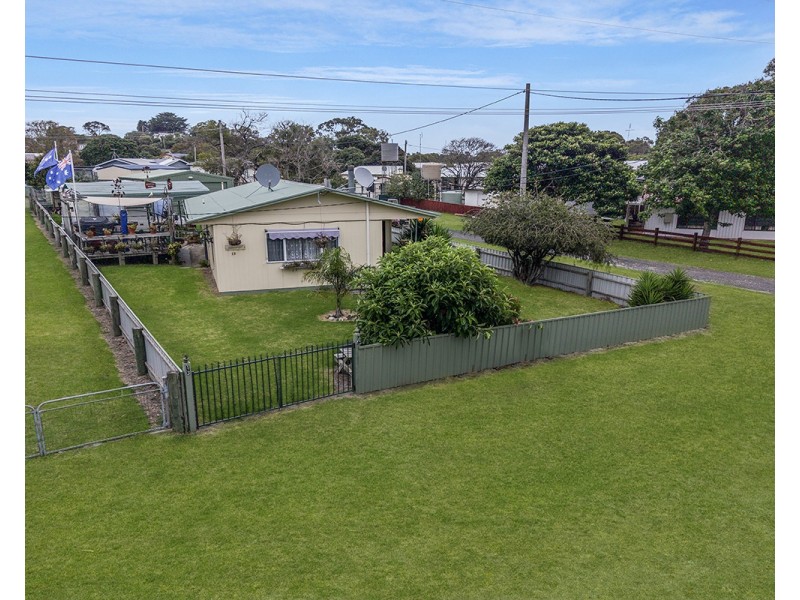 13 Casuarina Grove, Nelson VIC 3292