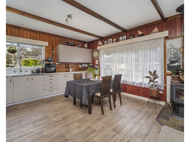 13 Casuarina Grove, Nelson VIC 3292