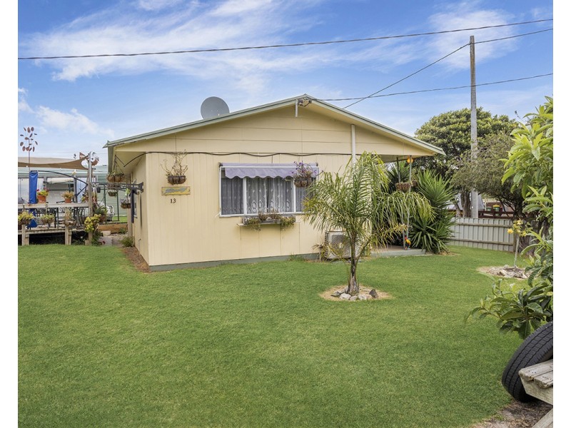 13 Casuarina Grove, Nelson VIC 3292